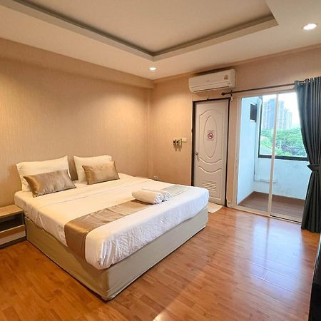 Inspire House Hotel Chiang Mai Exterior foto