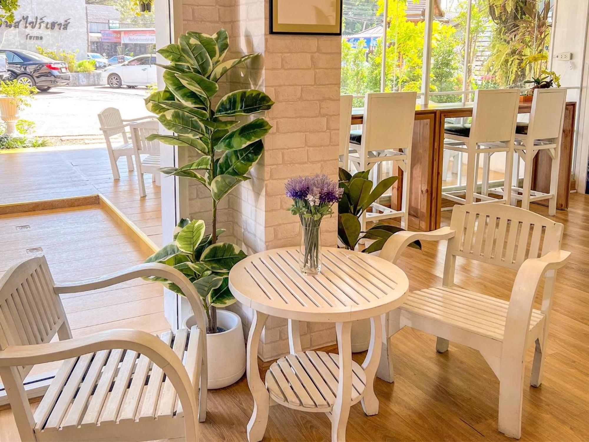 Inspire House Hotel Chiang Mai Exterior foto